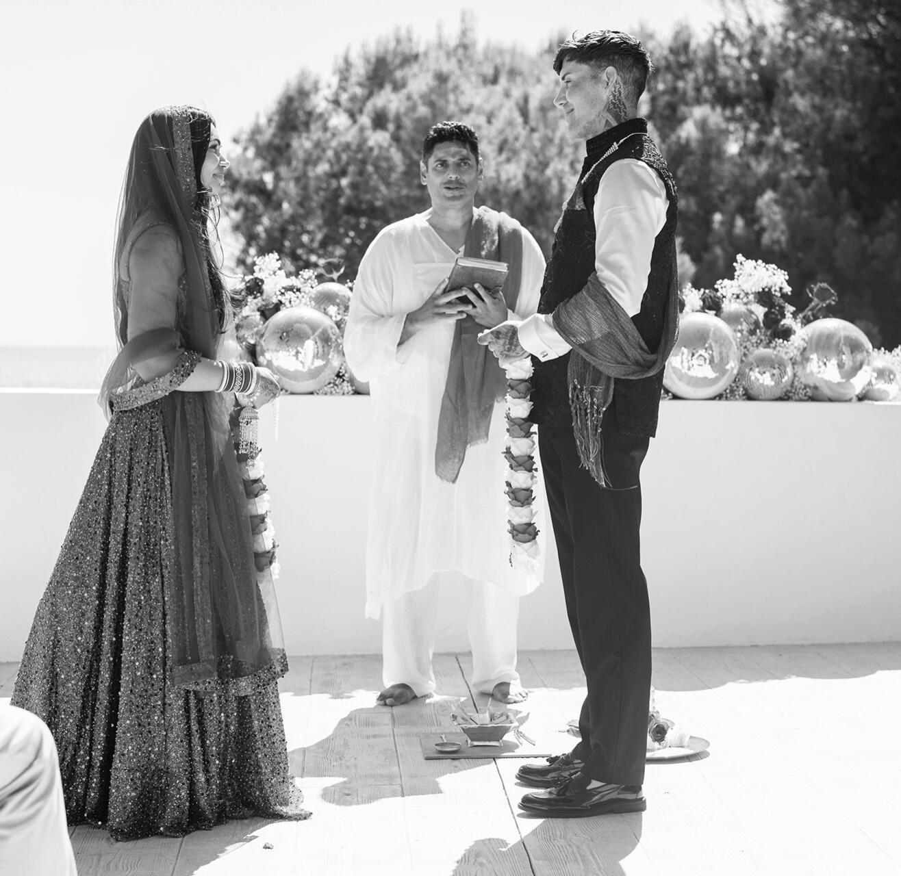 Hindu Wedding Pandit Oso Ceremony Ibiza Hindu Wedding Pandit Oso Ceremony Ibiza